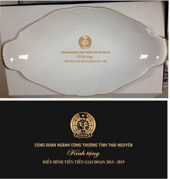 Dĩa trái cây - Đài các - Viền chỉ vàng - In